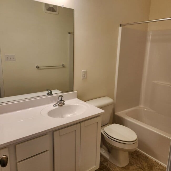 Building Photo - 4159 Northridge St