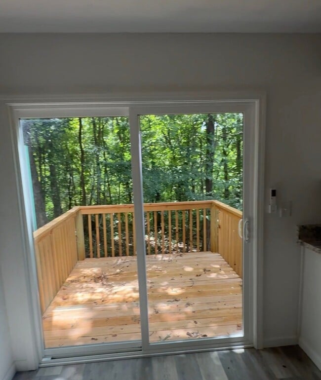Building Photo - 659 Jena Beth Dr