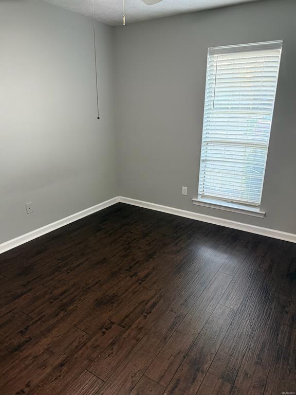 Building Photo - 8425 English Oak Loop