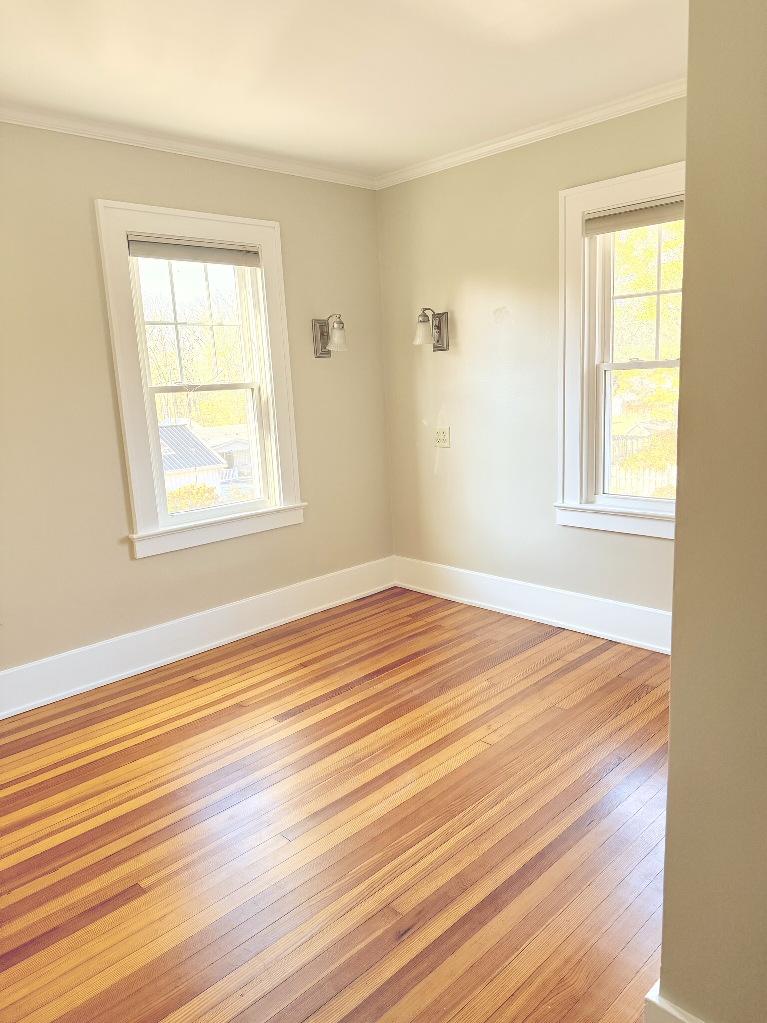 Building Photo - 91 Lacy St