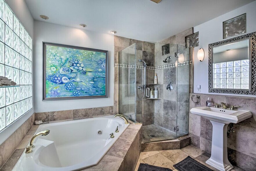 Building Photo - 939 Begonia Ct