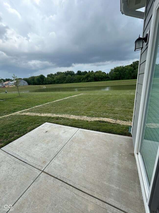 Building Photo - 7545 Fallsworth Dr