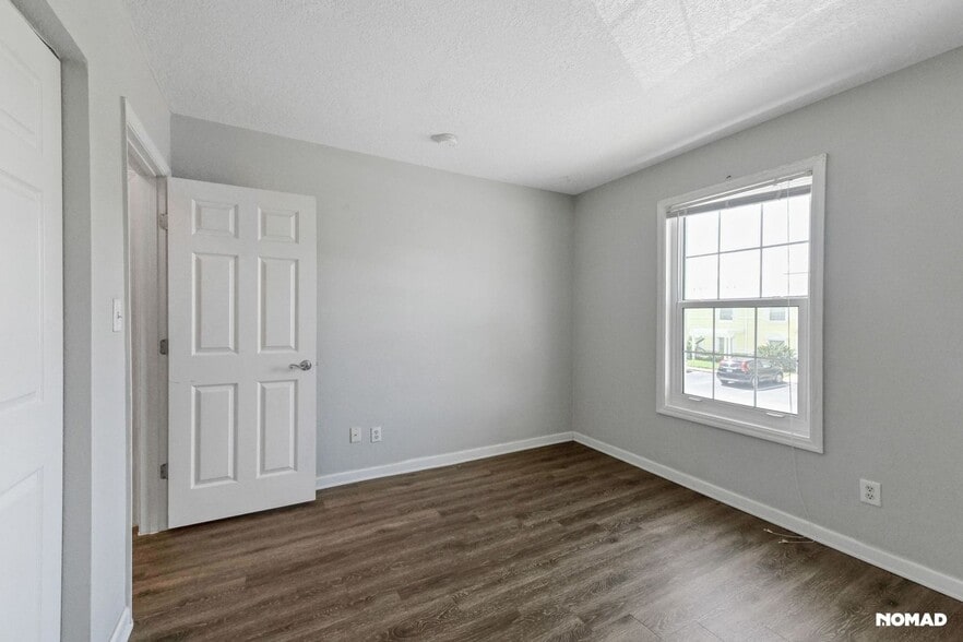 Building Photo - 219 Pompano Dr SE