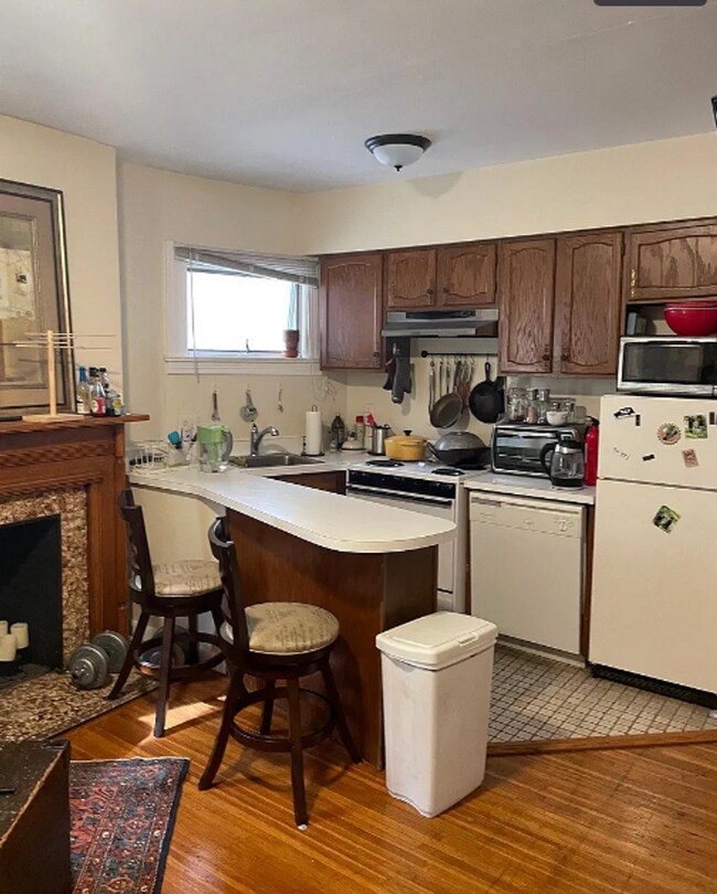 Building Photo - 41 Cornell St