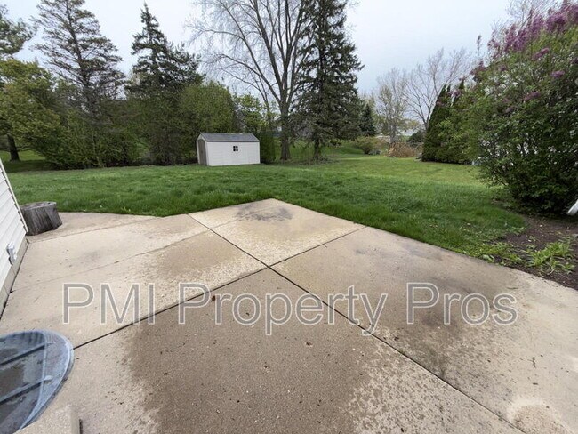 Building Photo - 8148 S 88th St