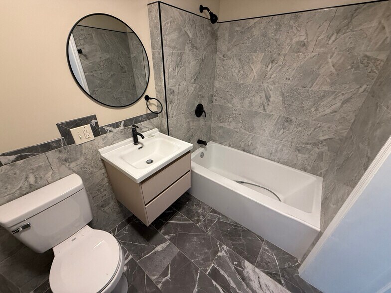 Building Photo - 859 NY-50