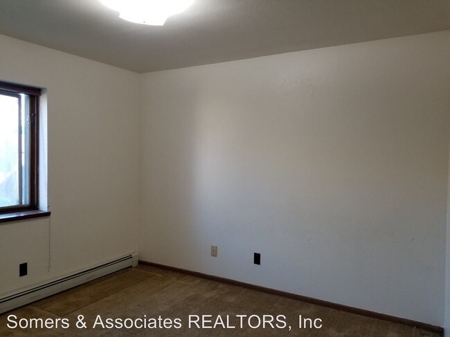 Building Photo - 1407 2nd Ave