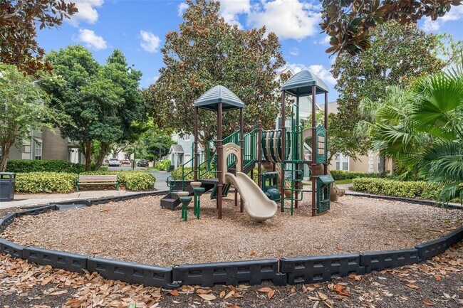 Building Photo - 12825 Madison Pointe Cir