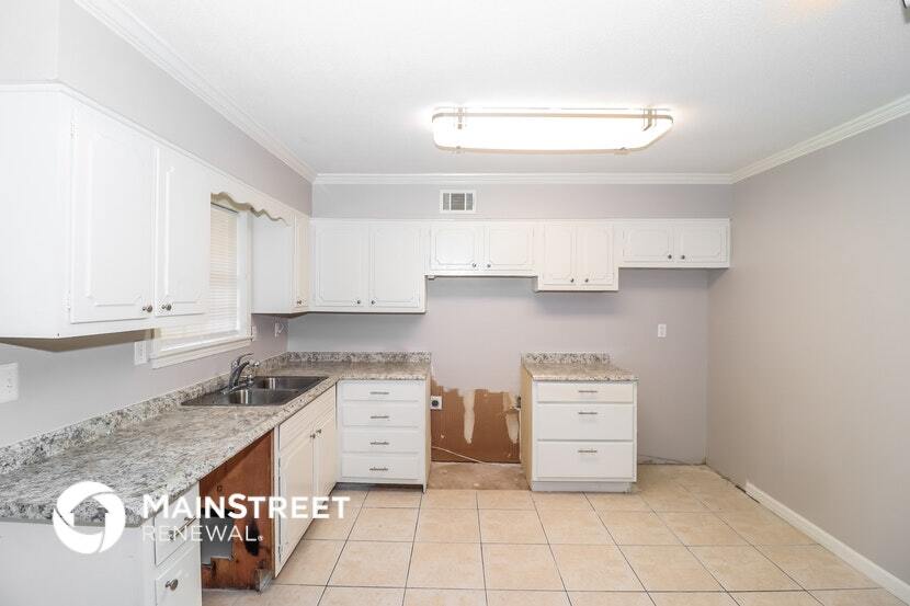 Building Photo - 3569 Arsenal St