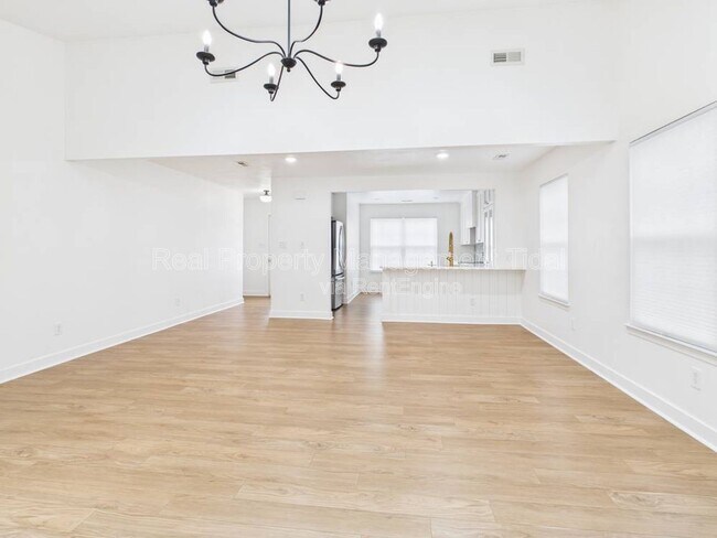 Building Photo - 236 Huntstree Pl