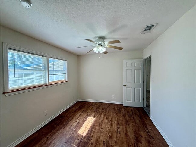 Building Photo - 1506 Big Meadow Dr