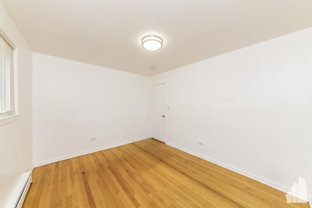 Building Photo - 3 bedroom in Hillside IL 60162