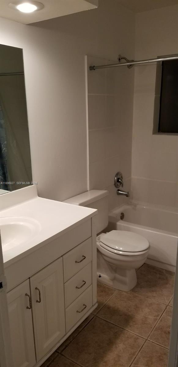 Building Photo - 11614 Royal Palm Blvd