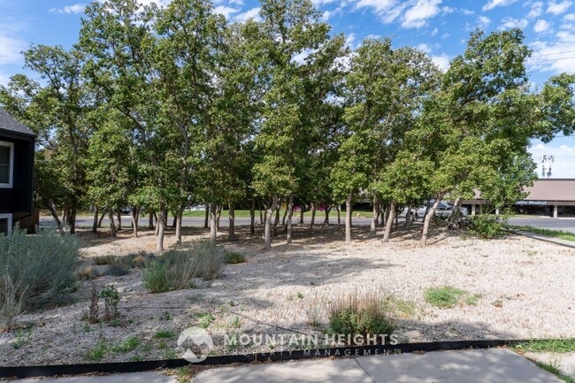 Building Photo - 3516 Summer Oaks Cir