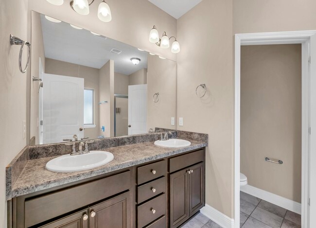 Building Photo - 3589 Autumn Woods Dr