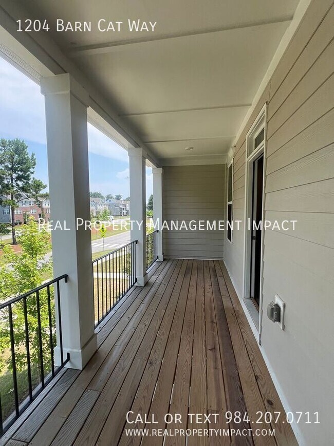 Building Photo - 1204 Barn Cat Way