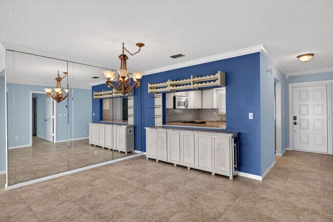 Building Photo - Gulf Access 2 bedroom 2 Bath Fully updated Condo with Water View