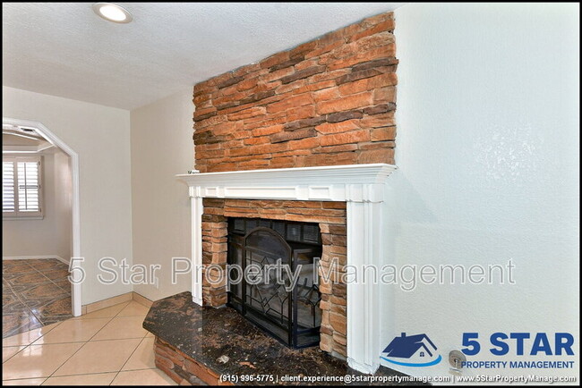 Building Photo - 11620 Laura Marie Dr