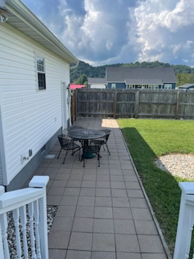 Building Photo - Immaculate Three Bedroom Two and Half Two-Story Charmer