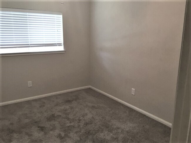 Building Photo - 5407 Morgan Oak Dr
