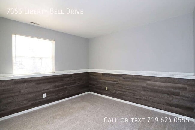 Building Photo - 7356 Liberty Bell Dr