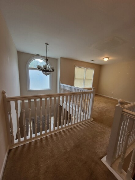 Building Photo - 316 Yorkshire Trce