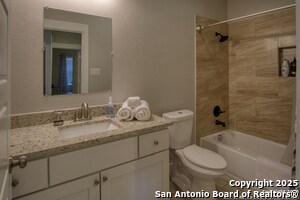 Building Photo - 1247 Green Hill Dr