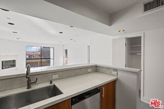 Building Photo - 1518 Federal Ave