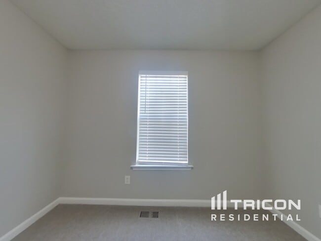 Building Photo - 230 Ashbury Ct