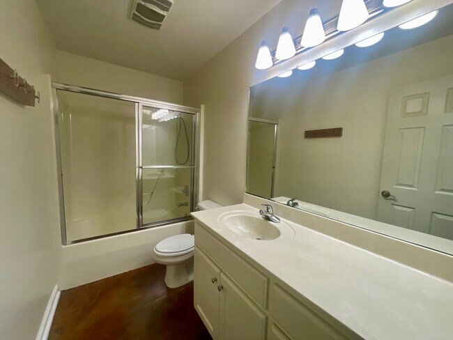 Building Photo - Great home for rent!