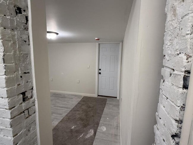 Building Photo - 27 South St