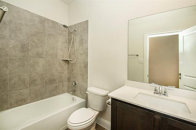 Building Photo - 3016 Cerro Ranch Rd