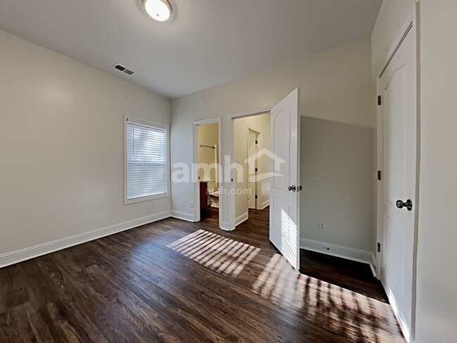 Building Photo - 1061 Arbor Grove Rd