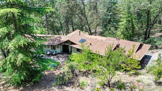 Building Photo - 16832 Alice Way