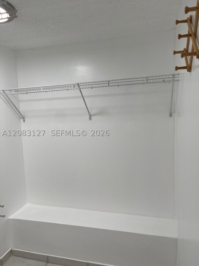 Building Photo - 1200 NE Miami Gardens Dr