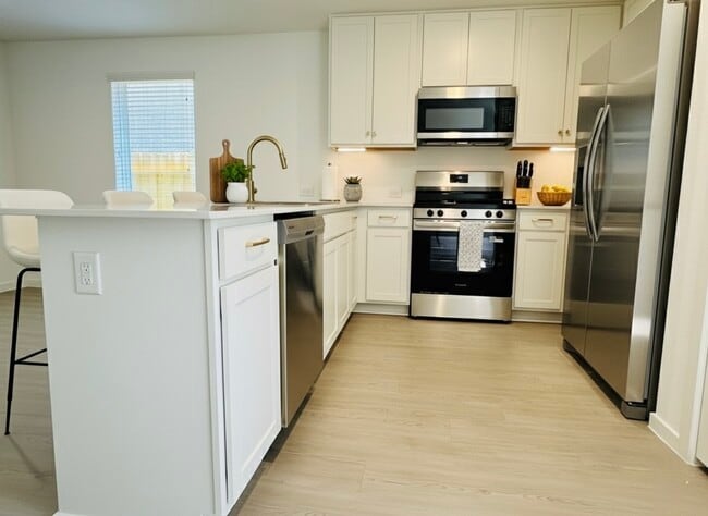 Building Photo - 28723 Bottom Grass Trl