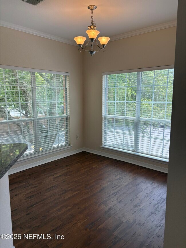 Building Photo - 7800 Point Meadows Dr