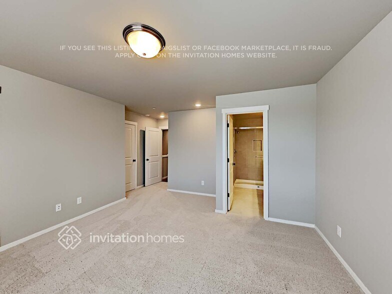 Building Photo - 6509 47th Ave NE