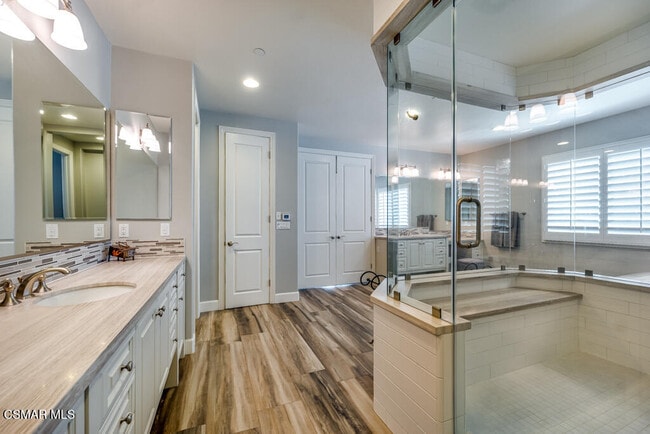 Building Photo - 7377 Woods Ct