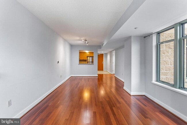 Building Photo - 1150 K St NW