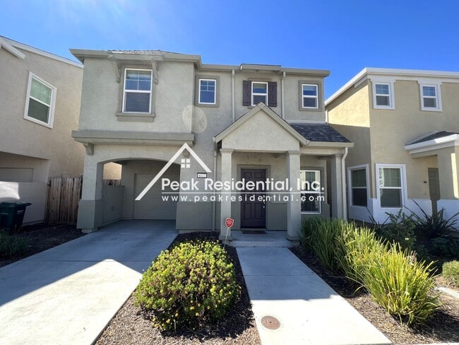 Building Photo - Newer 3bd/2.5 ba Home with 1 Car Garage in Gated Community