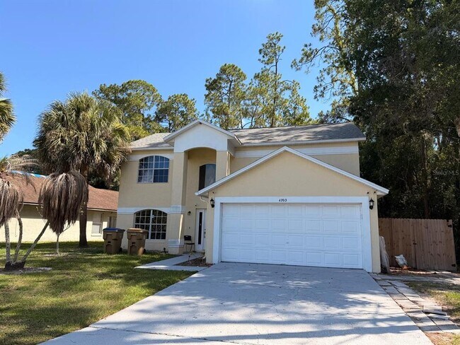 Building Photo - 4703 Alexis Dr