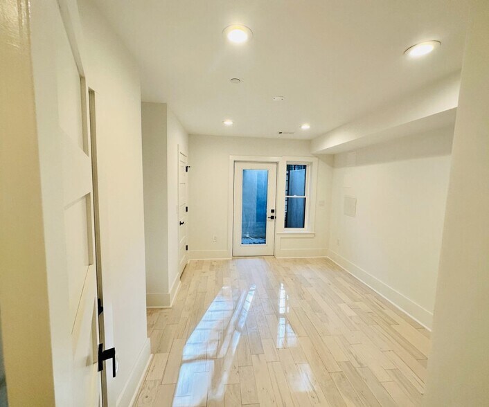 Building Photo - 1314 5th St NW