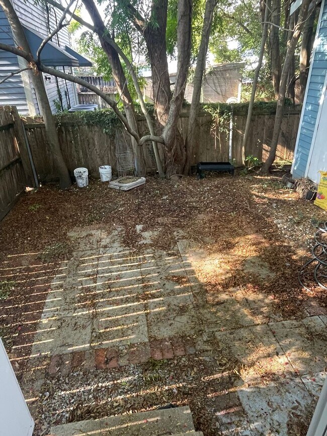 Building Photo - 4412-4412 Canal St