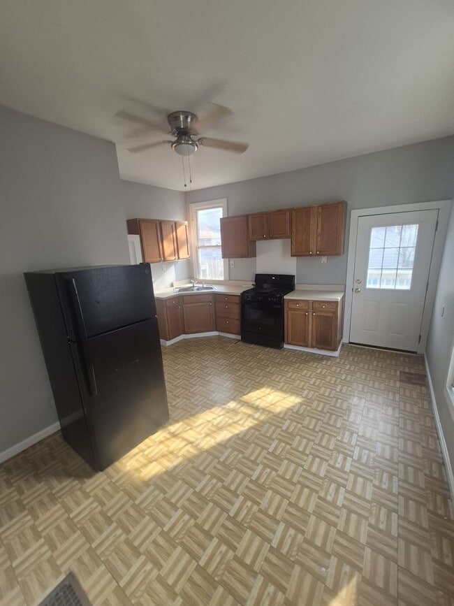 Building Photo - 1822 Pearl St