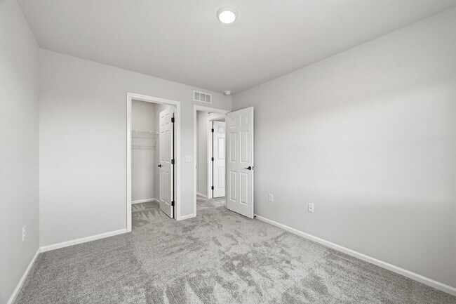Building Photo - $2,740.95 with $300 off the first month's rent, 3 Beds - 2.5 Bath, Single Family Home in Dr Monum...