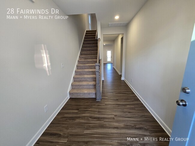 Building Photo - 28 Fairwinds Dr