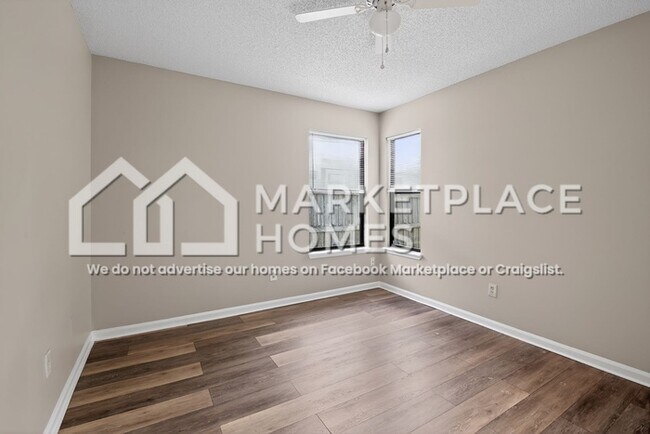 Building Photo - 1280 Independence Dr