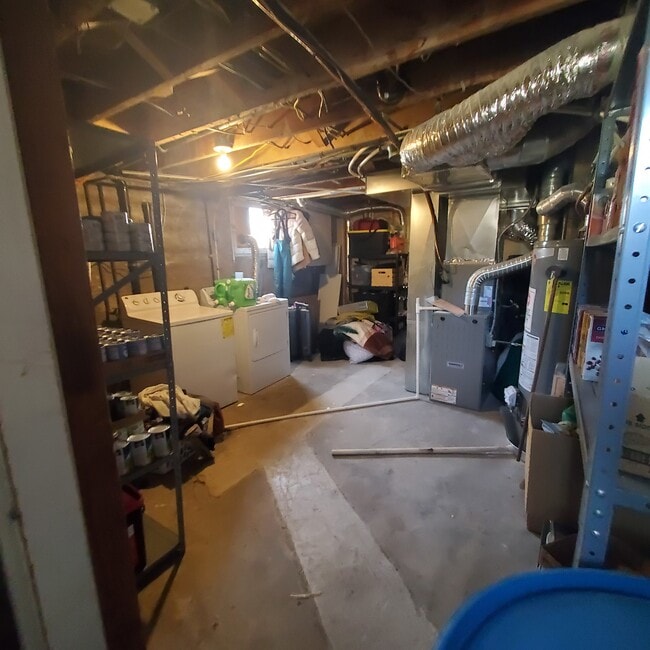 Building Photo - 353 S 200 E