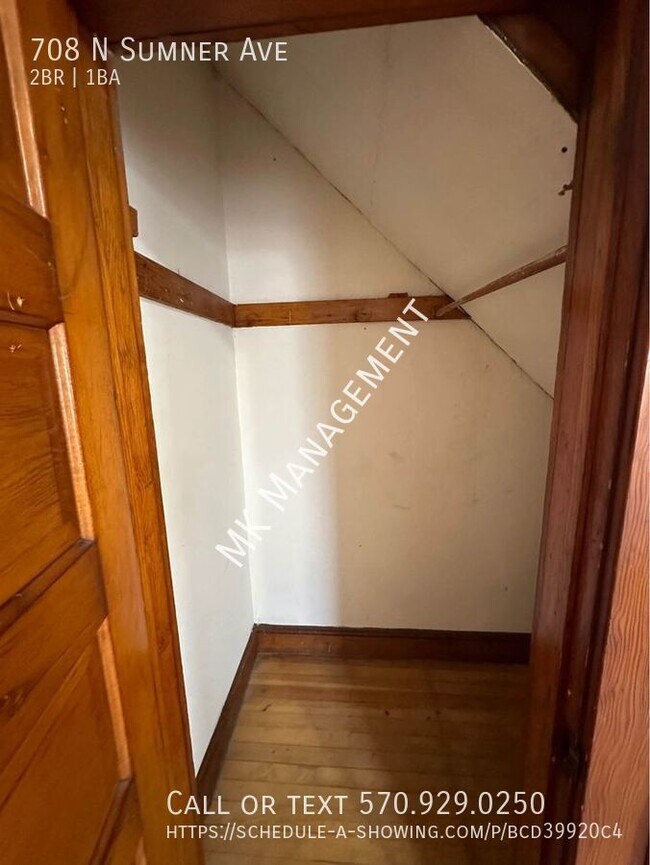 Building Photo - 2 bed /  bath